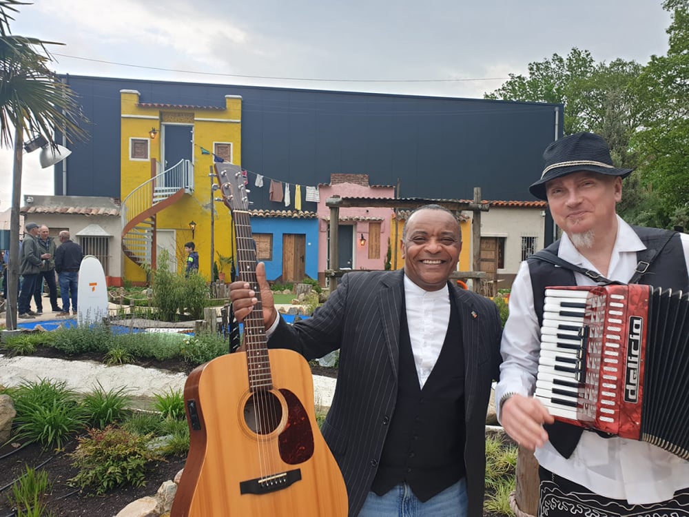 Cubaanse zanger gitarist Leonardo